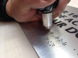 ada_3_braille-tactile-fabrication-768x576