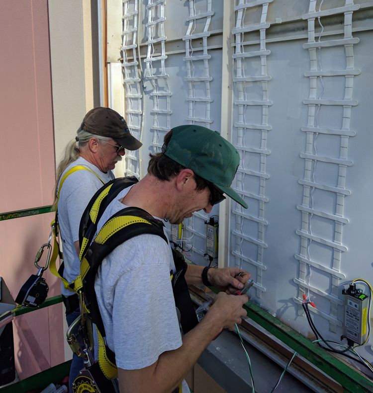 regal-cinemas-led-marquee-installation regal-cinemas-led-marquee-installation